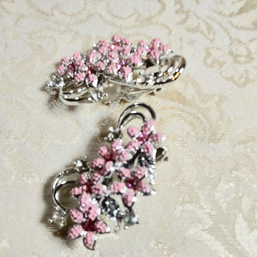 Star  Pink Tiny Cluster Beads & Pink Rhinestone Silver Clip on Earrings